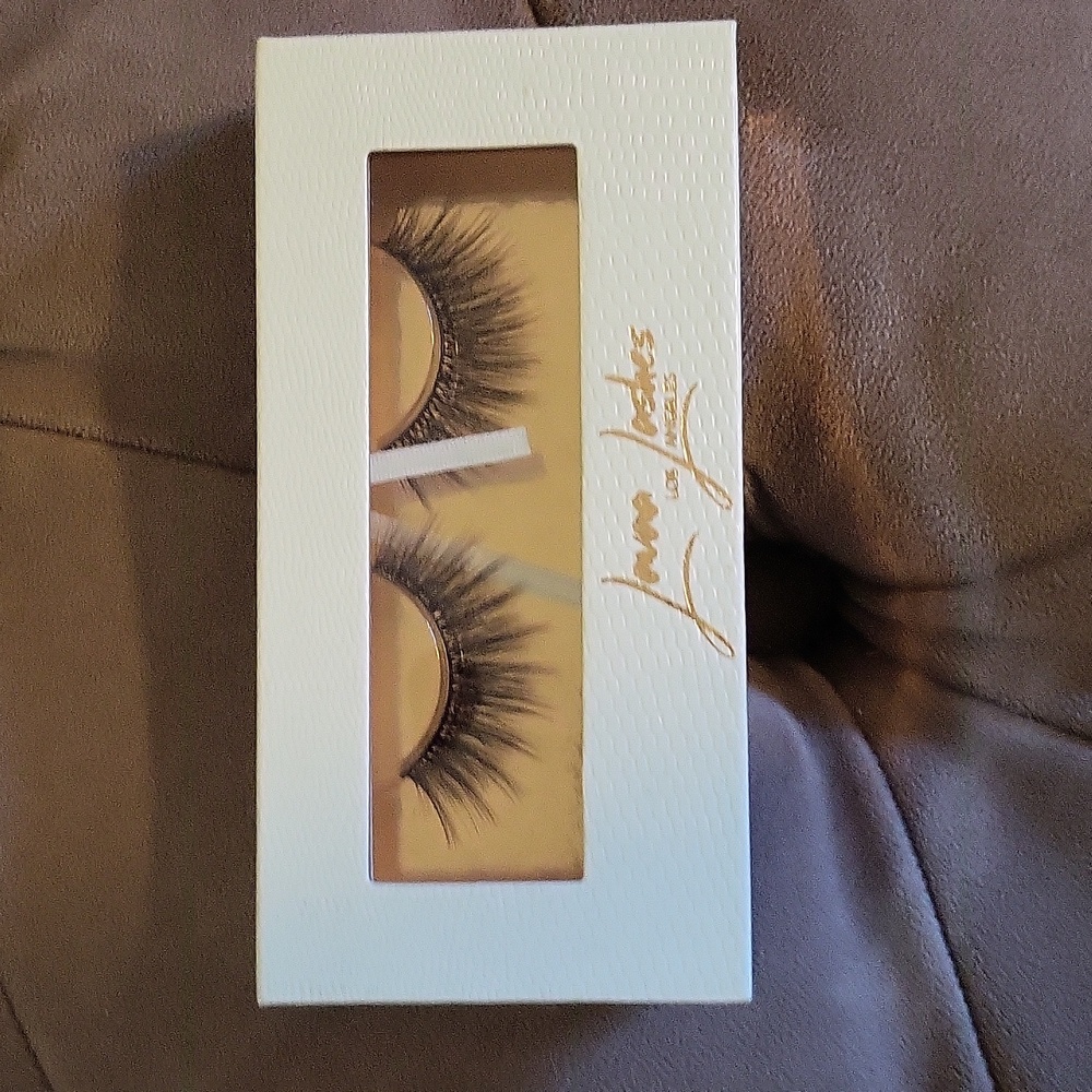 Lavaa Lashes Premium Faux Mink Eyelashes2